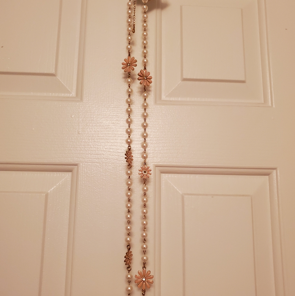 Crystal Avenue Flower Pearl-Like 18 In Necklace
